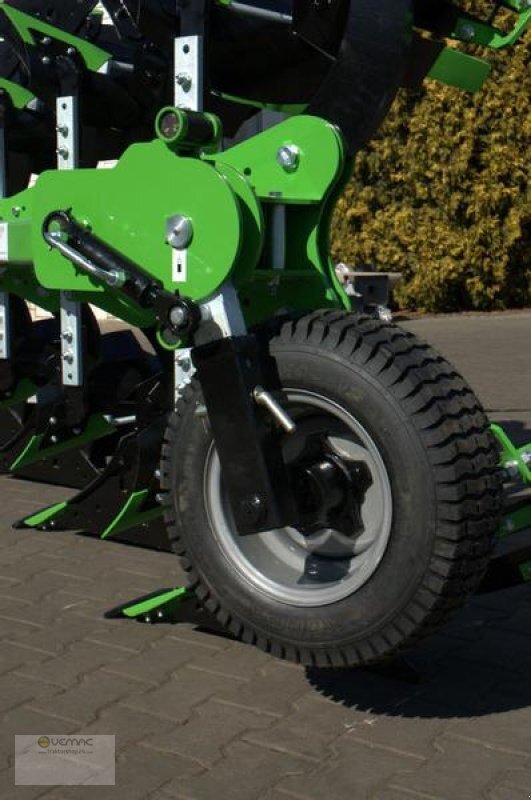 BOMET Drehpflug U064/2 4 Schar 0,30-0,38-0,45m Körperbreite - محراث: صورة 4 BOMET Drehpflug U064/2 4 Schar 0,30-0,38-0,45m Körperbreite - محراث: صورة 4