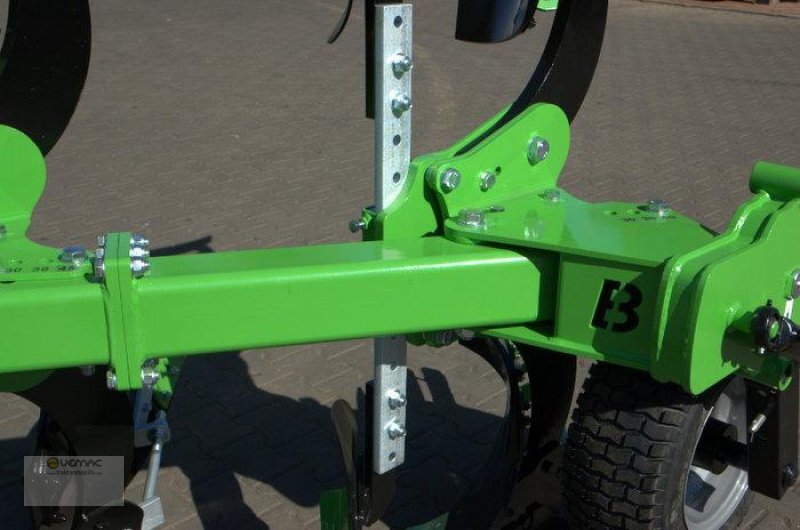 BOMET Drehpflug U064/2 4 Schar 0,30-0,38-0,45m Körperbreite - محراث: صورة 5 BOMET Drehpflug U064/2 4 Schar 0,30-0,38-0,45m Körperbreite - محراث: صورة 5