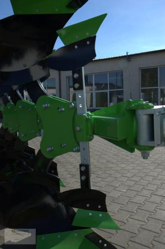 BOMET Drehpflug U064/2 4 Schar 0,30-0,38-0,45m Körperbreite - محراث: صورة 3 BOMET Drehpflug U064/2 4 Schar 0,30-0,38-0,45m Körperbreite - محراث: صورة 3