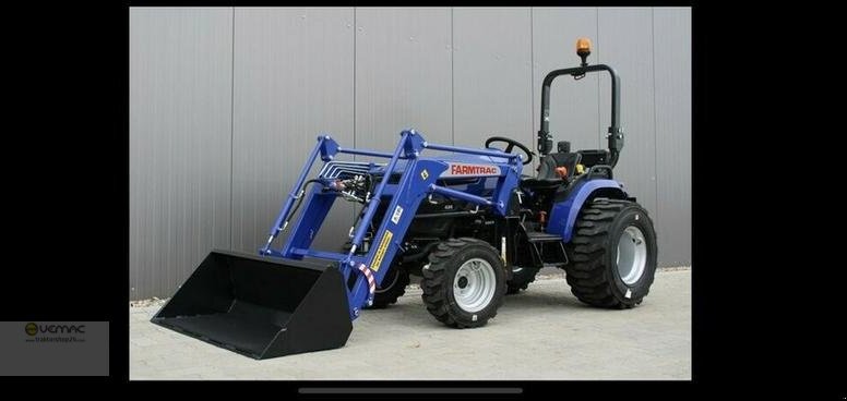 Farmtrac Farmtrac 22 22PS Frontlader Traktor Schlepper NEU Allrad Kubota - جرار صغير: صورة 3 Farmtrac Farmtrac 22 22PS Frontlader Traktor Schlepper NEU Allrad Kubota - جرار صغير: صورة 3