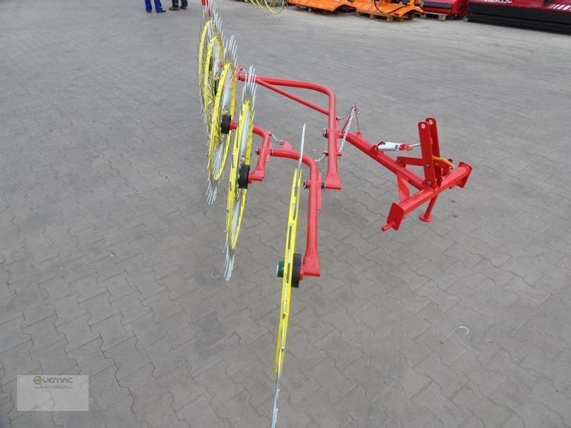 Vemac Sternschwader Sternwender Sternheuwender Sternschwader Z213-1 Schwader Heuwender Wender NEU - نشارة الدريس/ شوكة جرف: صورة 2 Vemac Sternschwader Sternwender Sternheuwender Sternschwader Z213-1 Schwader Heuwender Wender NEU - نشارة الدريس/ شوكة جرف: صورة 2
