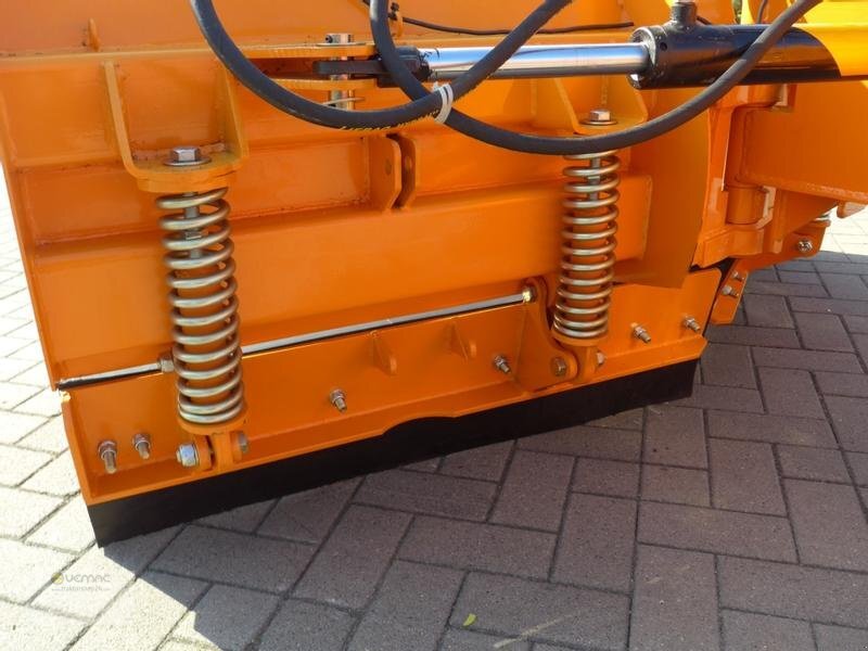 Vemac Vario Schneeschild Schneepflug Winterdienst 300cm NEU - كاسحة ثلوج: صورة 4 Vemac Vario Schneeschild Schneepflug Winterdienst 300cm NEU - كاسحة ثلوج: صورة 4