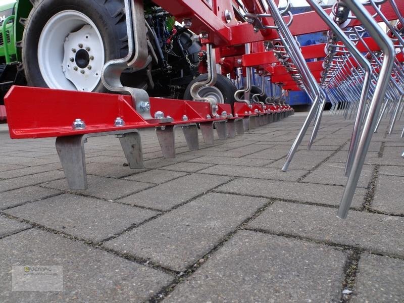 مشط العشب للبيع Vemac Wiesenstriegel Striegel Wiesenschleppe 4,8Meter NEU: صورة 11 مشط العشب للبيع Vemac Wiesenstriegel Striegel Wiesenschleppe 4,8Meter NEU: صورة 11