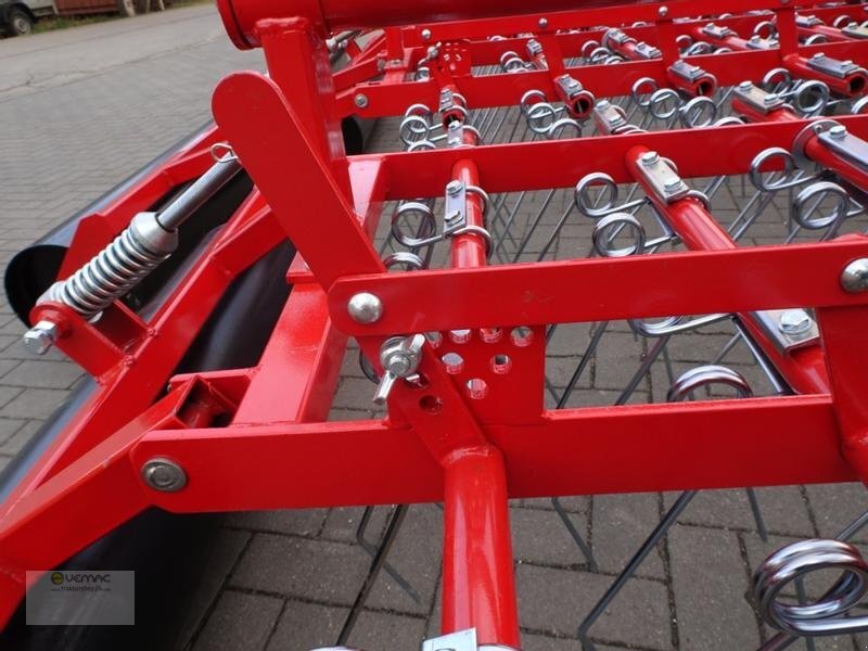 مشط العشب للبيع Vemac Wiesenstriegel Striegel Wiesenschleppe 4,8Meter NEU: صورة 7 مشط العشب للبيع Vemac Wiesenstriegel Striegel Wiesenschleppe 4,8Meter NEU: صورة 7