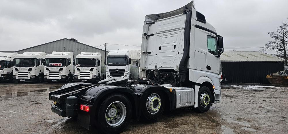 Mercedes 2548 - مقطورة السحب: صورة 4 Mercedes 2548 - مقطورة السحب: صورة 4