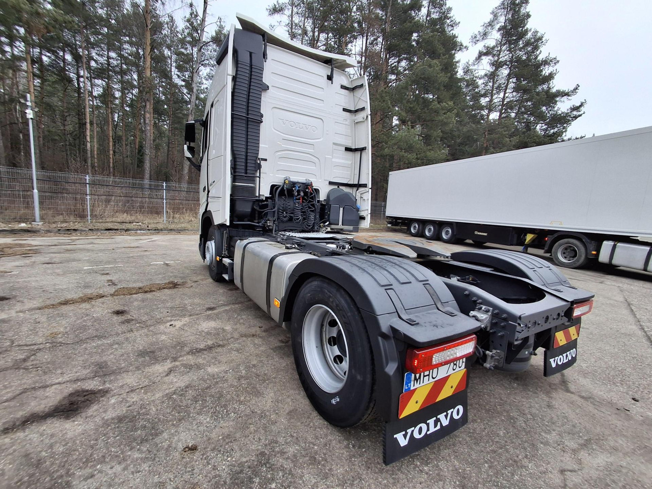 2022 Volvo FH 460 Globetrotter XL i-Save - مقطورة السحب: صورة 4 2022 Volvo FH 460 Globetrotter XL i-Save - مقطورة السحب: صورة 4