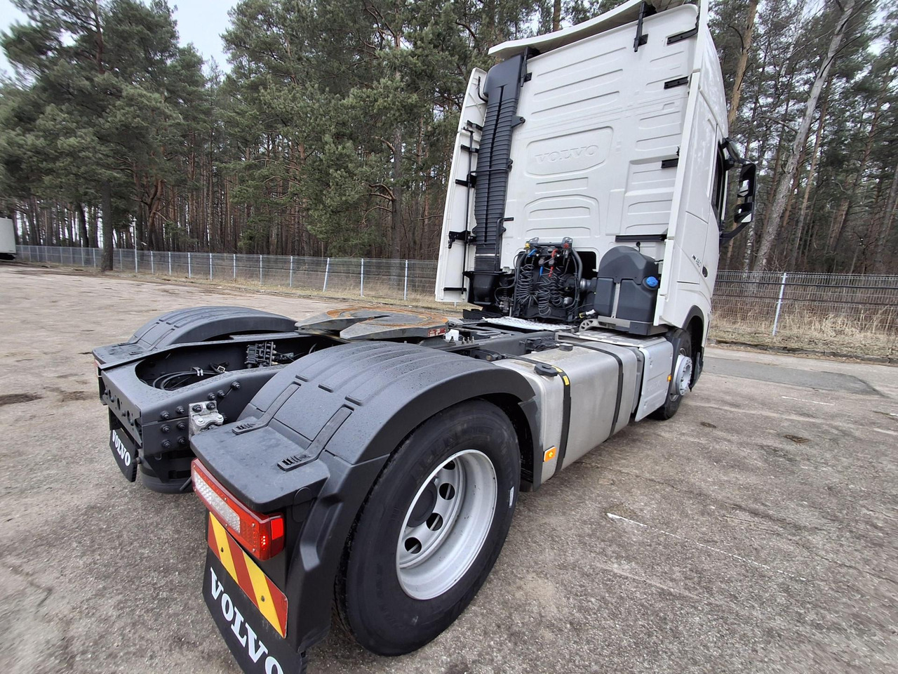 2022 Volvo FH 460 Globetrotter XL i-Save - مقطورة السحب: صورة 5 2022 Volvo FH 460 Globetrotter XL i-Save - مقطورة السحب: صورة 5