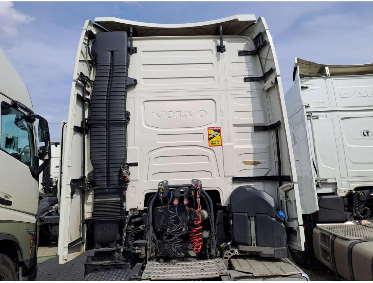 2023 Volvo FH 460 Globetrotter XL Varios i-Save - مقطورة السحب: صورة 4 2023 Volvo FH 460 Globetrotter XL Varios i-Save - مقطورة السحب: صورة 4