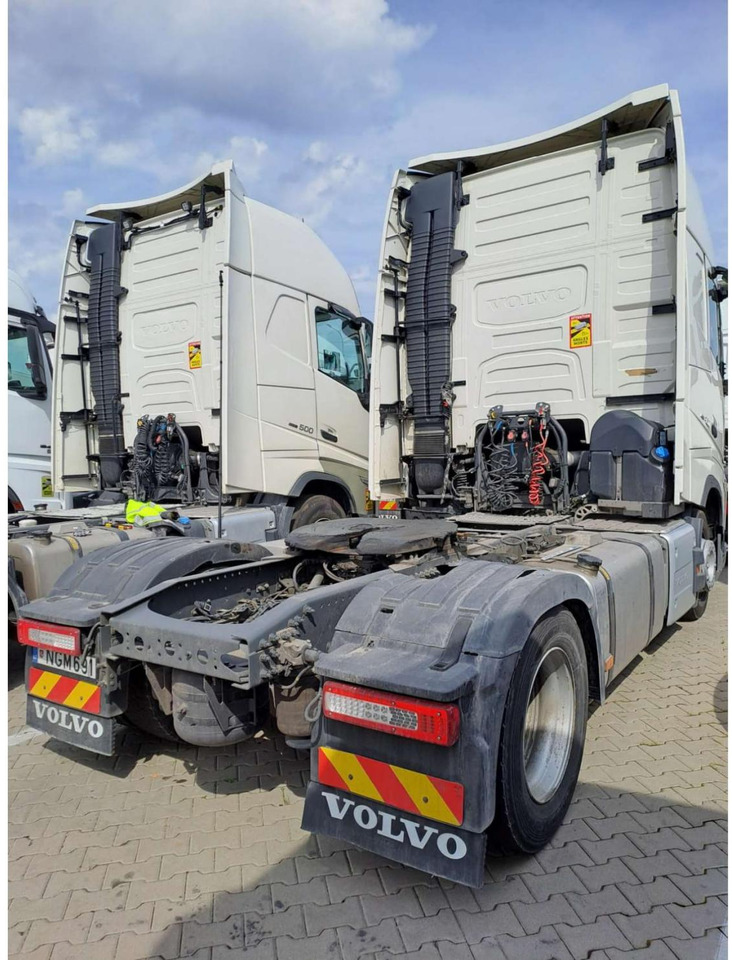 2023 Volvo FH 460 Globetrotter XL Varios i-Save - مقطورة السحب: صورة 1 2023 Volvo FH 460 Globetrotter XL Varios i-Save - مقطورة السحب: صورة 1