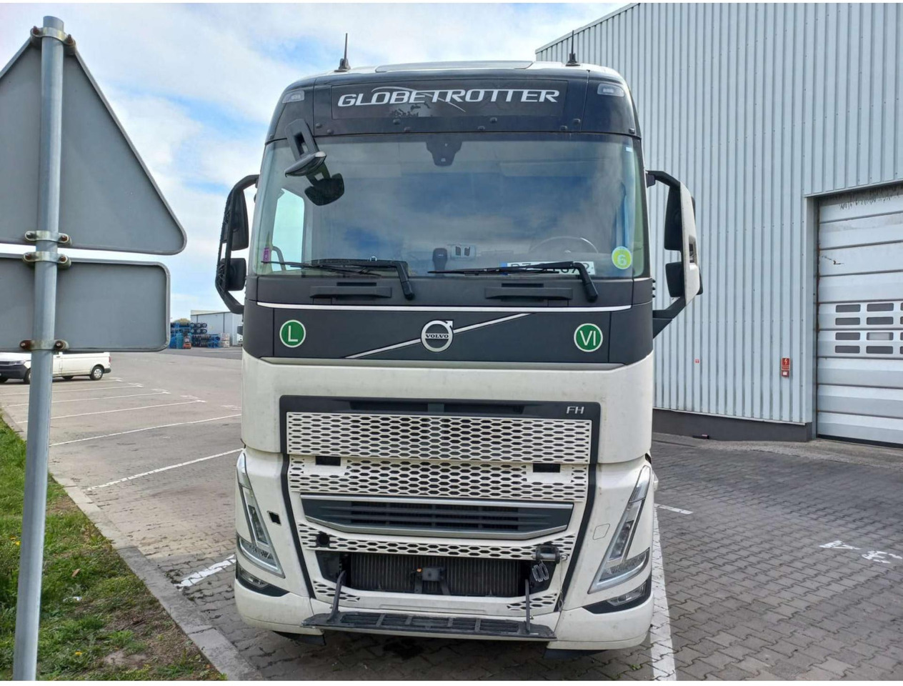 2023 Volvo FH 500 Globetrotter XL - مقطورة السحب: صورة 1 2023 Volvo FH 500 Globetrotter XL - مقطورة السحب: صورة 1