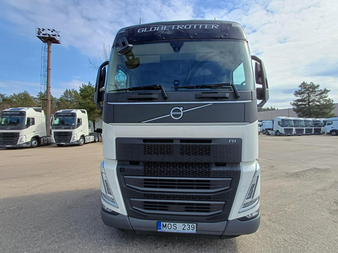 2023 Volvo FH 500 Globetrotter XL - مقطورة السحب: صورة 1 2023 Volvo FH 500 Globetrotter XL - مقطورة السحب: صورة 1