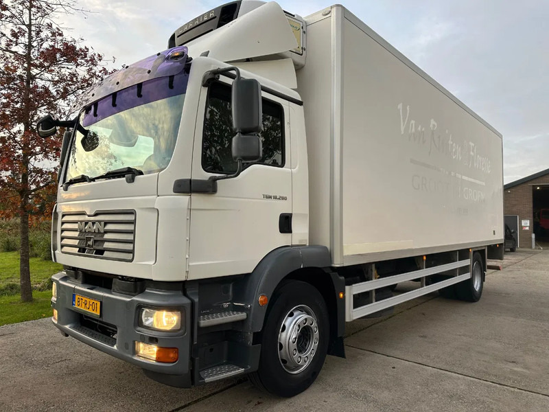 MAN TGM 18.280 / NL TRUCK / EURO 4 / CLIMA / DOORS+LIFT+SIDE DOOR / CARRIER FRIGO (print broken!) - شاحنة ذات مبرد: صورة 1 MAN TGM 18.280 / NL TRUCK / EURO 4 / CLIMA / DOORS+LIFT+SIDE DOOR / CARRIER FRIGO (print broken!) - شاحنة ذات مبرد: صورة 1