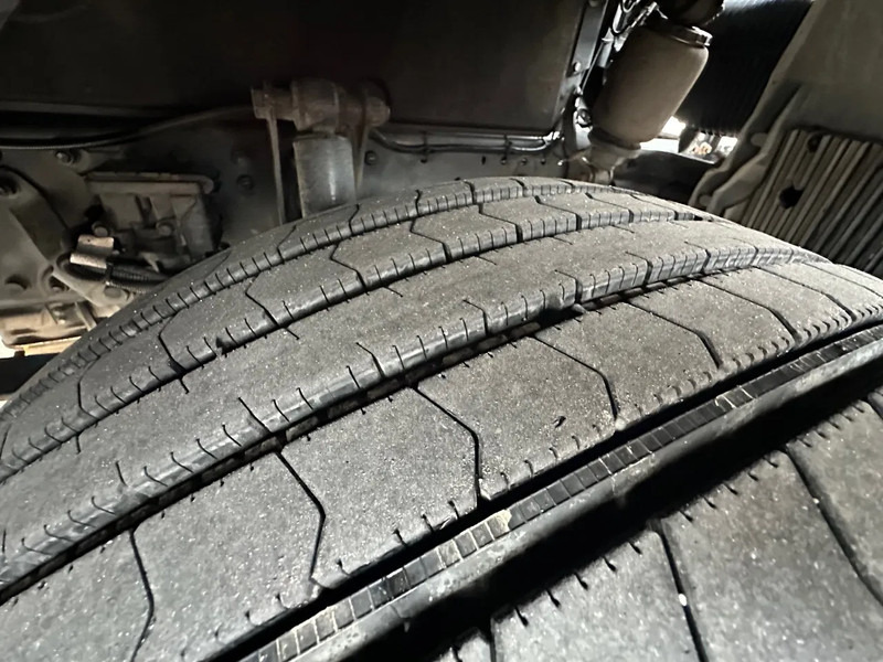 MAN TGX 26.480 / NL TRUCK / RETARDER / EURO 6 / 6X2 / LIFT+STEER AXLE / 60T - رأس تريلا: صورة 5 MAN TGX 26.480 / NL TRUCK / RETARDER / EURO 6 / 6X2 / LIFT+STEER AXLE / 60T - رأس تريلا: صورة 5