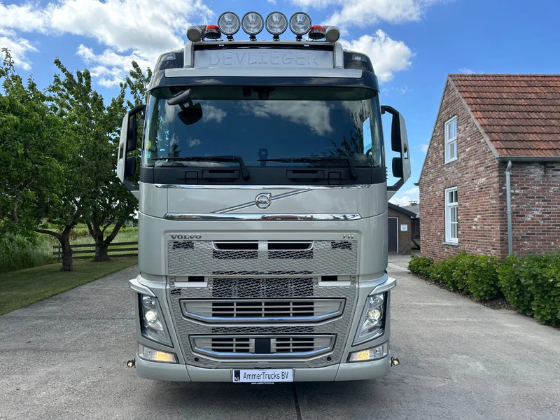 Volvo FH 460 / GLOBETROTTER / EURO 6 / I-Shift / HYDRAULIC / FULL AIR / NEW TACHO - مقطورة السحب: صورة 2 Volvo FH 460 / GLOBETROTTER / EURO 6 / I-Shift / HYDRAULIC / FULL AIR / NEW TACHO - مقطورة السحب: صورة 2