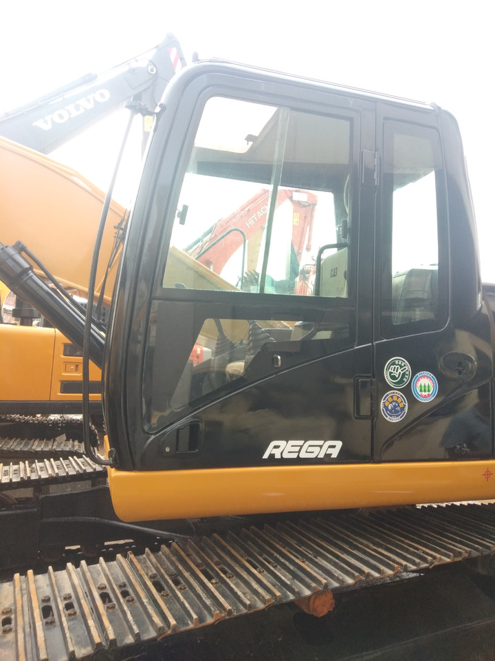 CATERPILLAR 323DL - حفار زاحف: صورة 3 CATERPILLAR 323DL - حفار زاحف: صورة 3