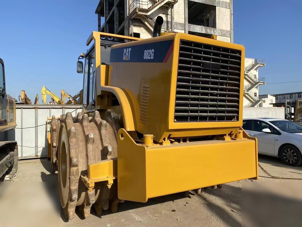 CATERPILLAR 826G - ضاغطة التربة: صورة 2 CATERPILLAR 826G - ضاغطة التربة: صورة 2