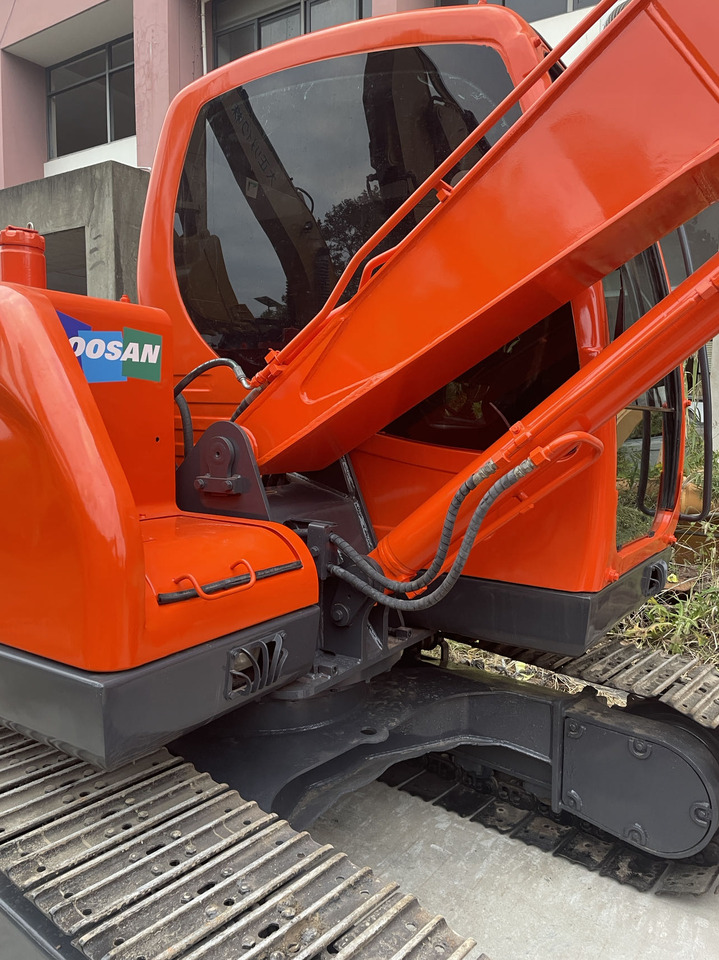 DOOSAN DX75-9C - حفار زاحف: صورة 1 DOOSAN DX75-9C - حفار زاحف: صورة 1