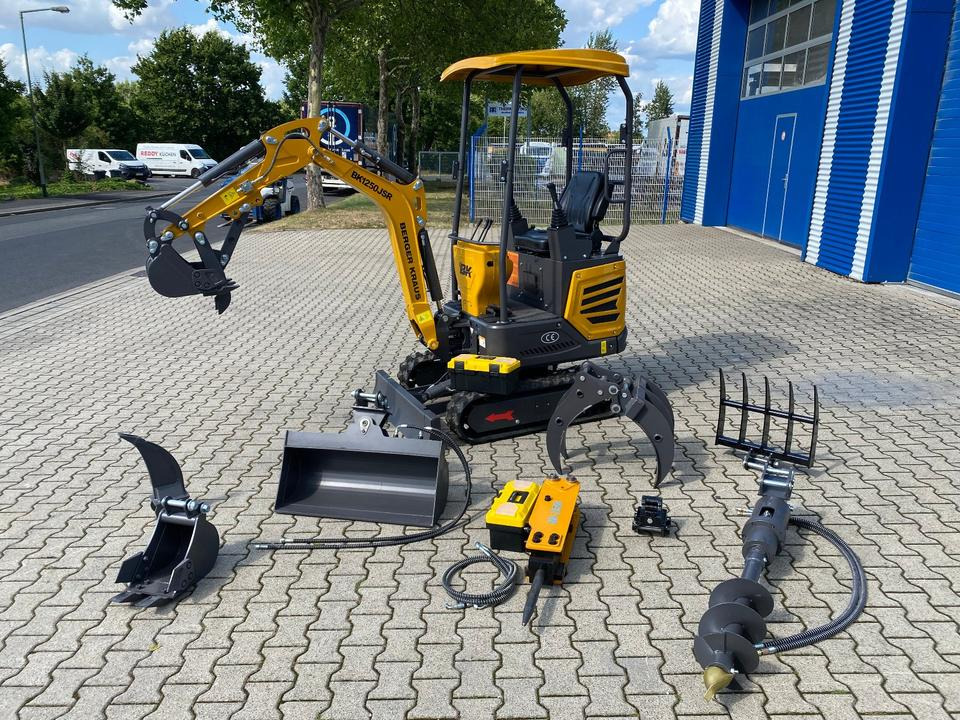 Minibagger BK1250JSR inkl. großem Zubehörpaket *INKL.19% MWST*BERGER KRAUS*KUBOTA* VERSTELLFAHRWERK*SOFORT!* - حفار صغير: صورة 1 Minibagger BK1250JSR inkl. großem Zubehörpaket *INKL.19% MWST*BERGER KRAUS*KUBOTA* VERSTELLFAHRWERK*SOFORT!* - حفار صغير: صورة 1