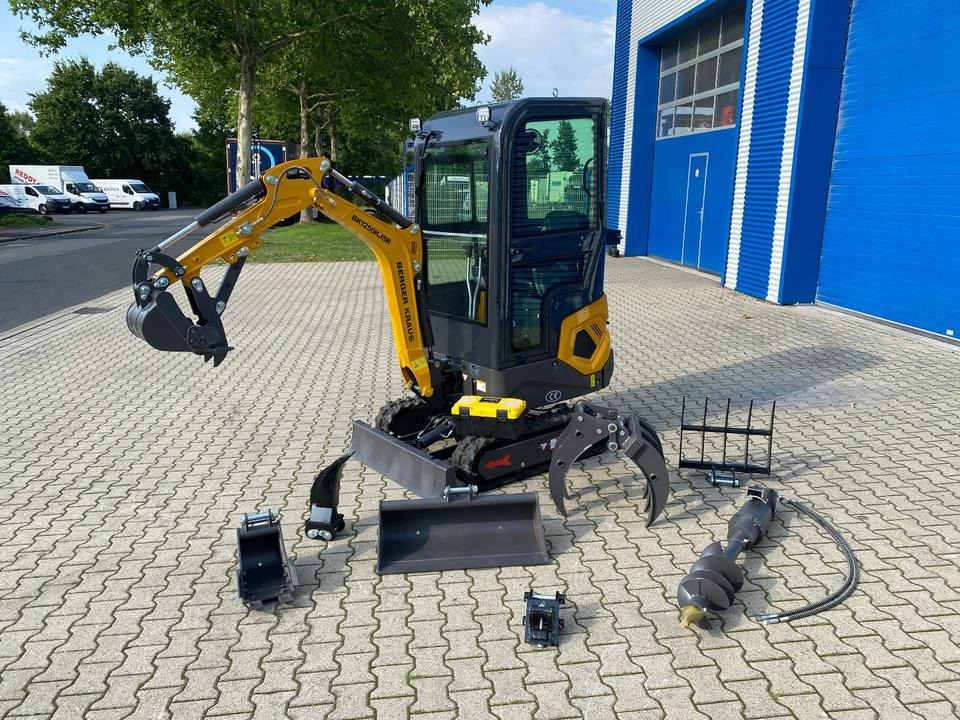 Minibagger BK1250KJSR inkl. kleinem Zubehörpaket *INKL.19% MWST*BERGER KRAUS*KUBOTA* VERSTELLFAHRWERK*SOFORT!* - حفار صغير: صورة 1 Minibagger BK1250KJSR inkl. kleinem Zubehörpaket *INKL.19% MWST*BERGER KRAUS*KUBOTA* VERSTELLFAHRWERK*SOFORT!* - حفار صغير: صورة 1