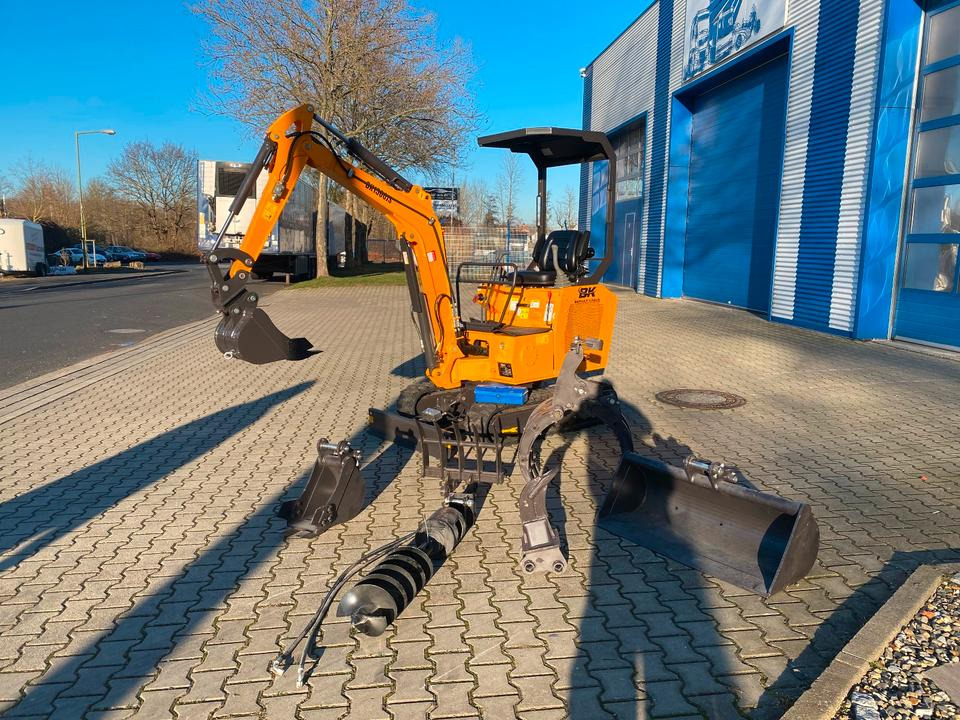 Minibagger BK1500JS + Zubehör *INKL.19% MWST*BERGER KRAUS*KUBOTA*JOYSTICK*ZUBEHÖRPAKET*SOFORT!* - حفار صغير: صورة 1 Minibagger BK1500JS + Zubehör *INKL.19% MWST*BERGER KRAUS*KUBOTA*JOYSTICK*ZUBEHÖRPAKET*SOFORT!* - حفار صغير: صورة 1