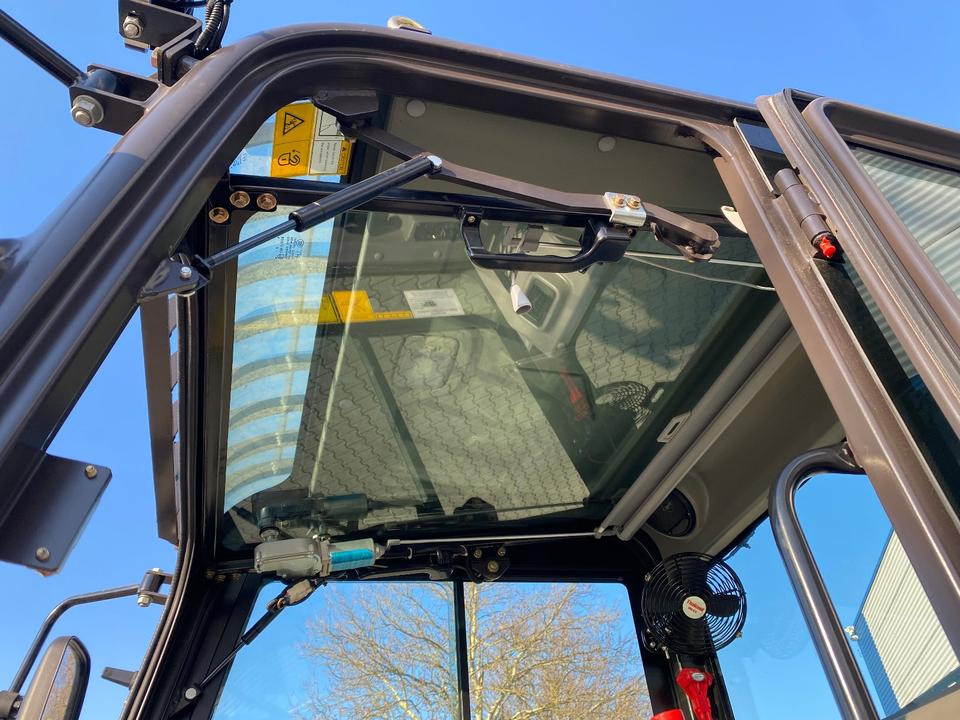 حفار صغير, مقطورة Minibagger BK2000NKSR + Tieflader + Zubehör *INKL.19% MWST*BERGER KRAUS*KUBOTA* KLIMA*SCHWENKARM*VERSTELLFAHRWERK*: صورة 11