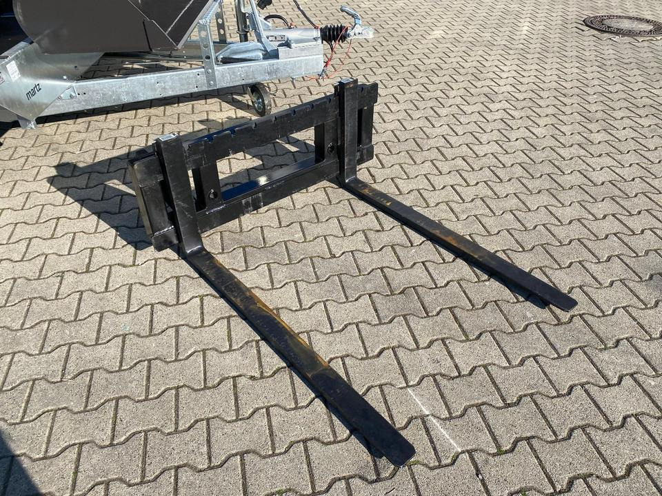 Radlader/Hoflader BK810 inkl. Tieflader und Gabel/Schaufelpaket *INKL.19% MWST*BERGER KRAUS* KUBOTA*EURO*CE* - لودر مفصلي صغير: صورة 2 Radlader/Hoflader BK810 inkl. Tieflader und Gabel/Schaufelpaket *INKL.19% MWST*BERGER KRAUS* KUBOTA*EURO*CE* - لودر مفصلي صغير: صورة 2