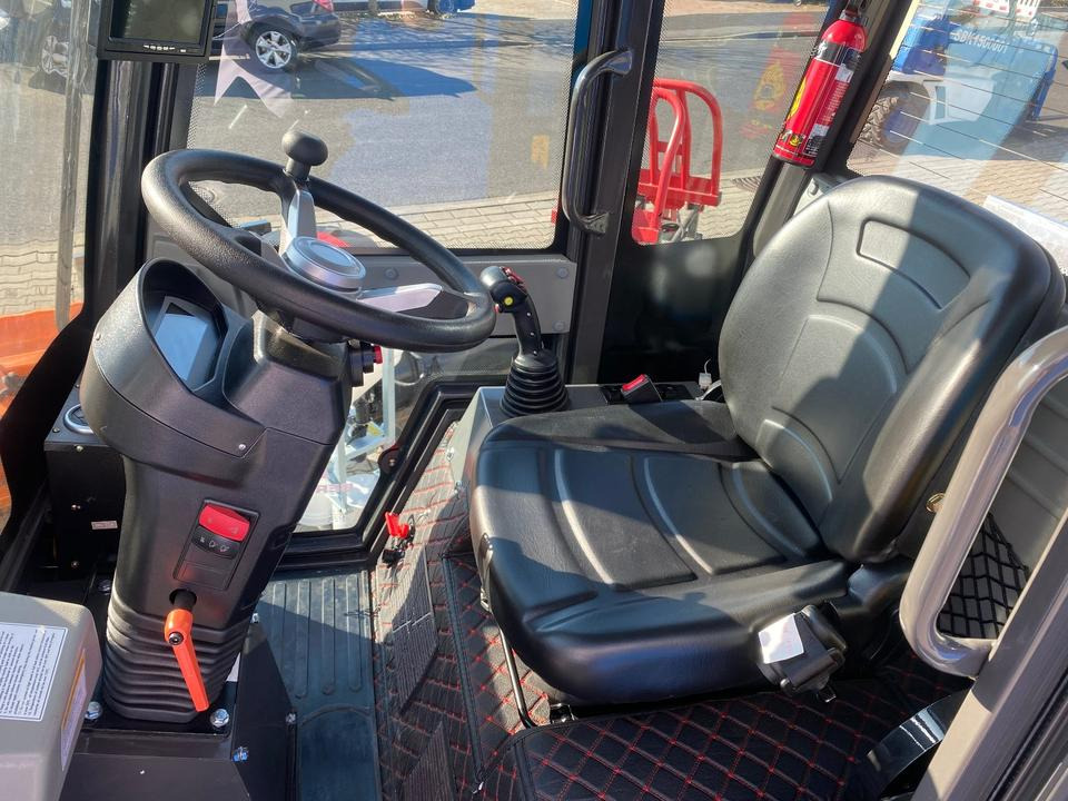 لودر مفصلي صغير Radlader/Hoflader BK810 inkl. Tieflader und Winterpaket *INKL.19% MWST*BERGER KRAUS* KUBOTA*EURO*CE*: صورة 16 لودر مفصلي صغير Radlader/Hoflader BK810 inkl. Tieflader und Winterpaket *INKL.19% MWST*BERGER KRAUS* KUBOTA*EURO*CE*: صورة 16