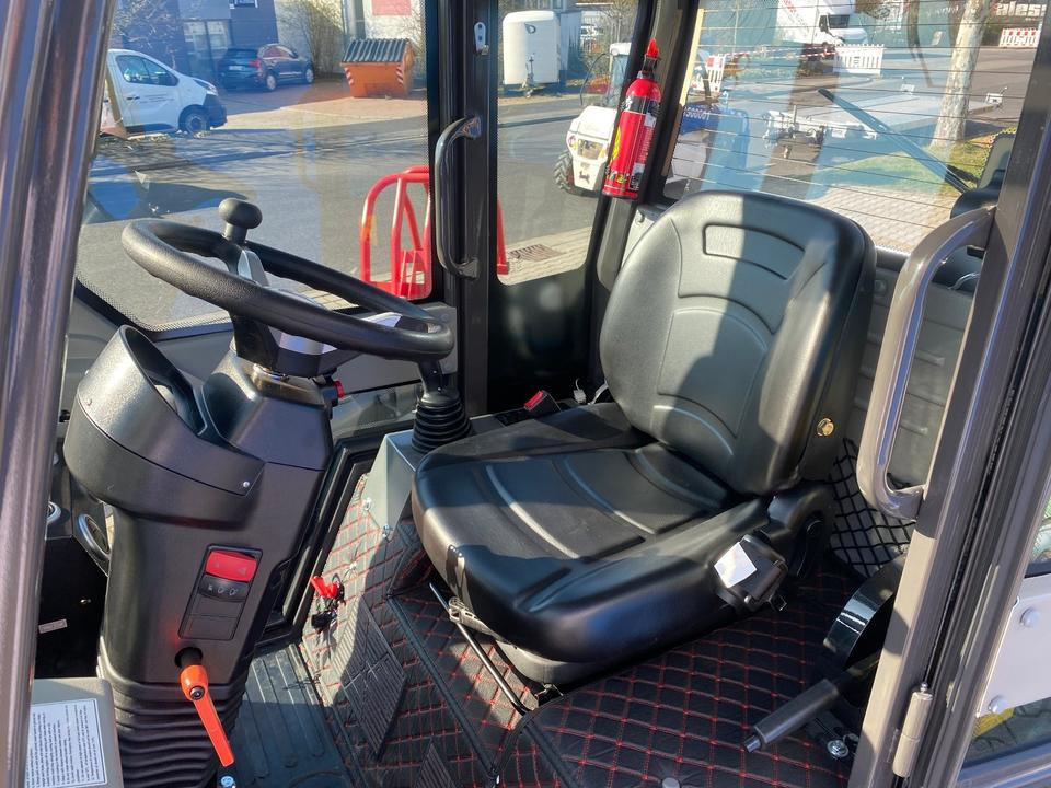 لودر مفصلي صغير Radlader/Hoflader BK810 inkl. Tieflader und Winterpaket *INKL.19% MWST*BERGER KRAUS* KUBOTA*EURO*CE*: صورة 15 لودر مفصلي صغير Radlader/Hoflader BK810 inkl. Tieflader und Winterpaket *INKL.19% MWST*BERGER KRAUS* KUBOTA*EURO*CE*: صورة 15