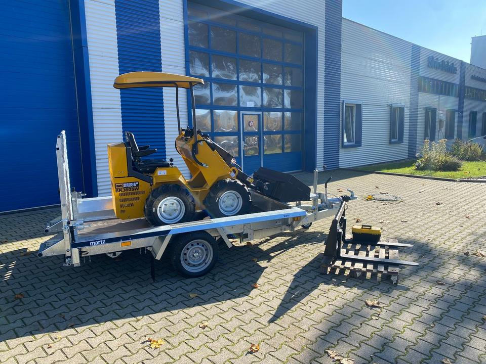 Radlader/Mini-Radlader BK360SW inkl. Tieflader und Gabel/Schaufelpaket *INKL.19% MWST*BERGER KRAUS*B&S MOTOR*SOFORT!* - لودر مفصلي صغير, مقطورة: صورة 3 Radlader/Mini-Radlader BK360SW inkl. Tieflader und Gabel/Schaufelpaket *INKL.19% MWST*BERGER KRAUS*B&S MOTOR*SOFORT!* - لودر مفصلي صغير, مقطورة: صورة 3