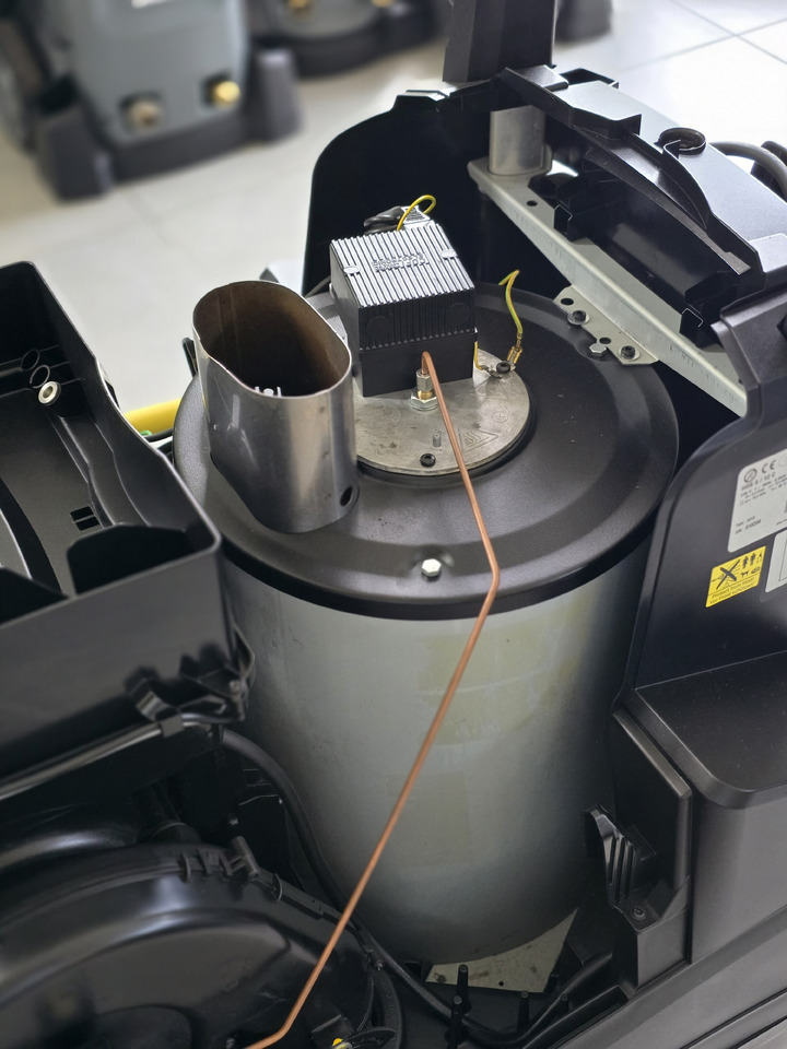 ماكينة غسيل ضغط عالي Kärcher HDS 5/12 C: صورة 10 ماكينة غسيل ضغط عالي Kärcher HDS 5/12 C: صورة 10