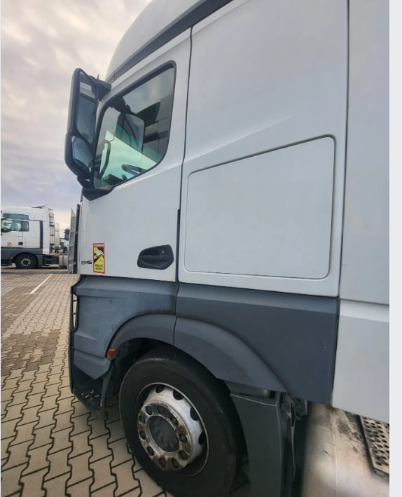 Mercedes-Benz ACTROS 1845 mega  WDF - رأس تريلا: صورة 3 Mercedes-Benz ACTROS 1845 mega  WDF - رأس تريلا: صورة 3