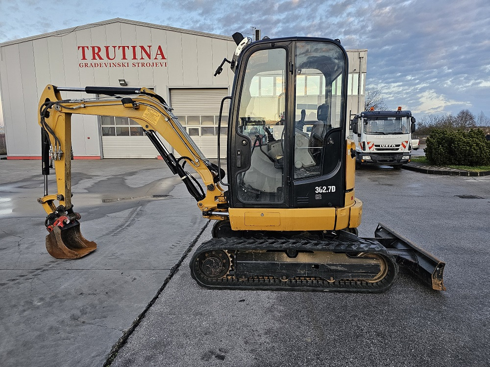 CATERPILLAR 302.7DCR - حفار صغير: صورة 1 CATERPILLAR 302.7DCR - حفار صغير: صورة 1