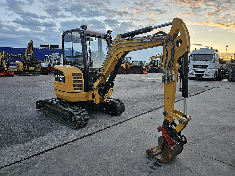 CATERPILLAR 302.7DCR - حفار صغير: صورة 5 CATERPILLAR 302.7DCR - حفار صغير: صورة 5