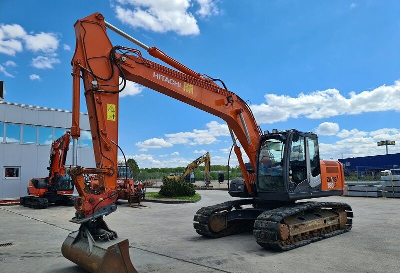 Hitachi ZX180LC-3 - حفار زاحف: صورة 2 Hitachi ZX180LC-3 - حفار زاحف: صورة 2