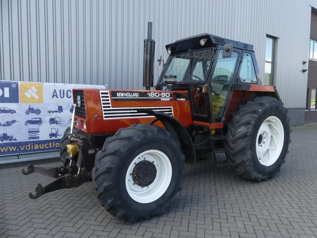 Fiat New Holland 180-90 4WD - جرار: صورة 3 Fiat New Holland 180-90 4WD - جرار: صورة 3