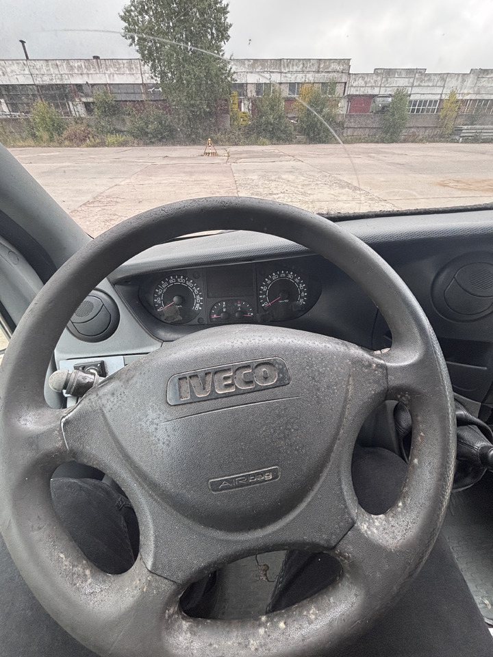 حافلة صغيرة, ميكروباص IVECO Daily: صورة 14