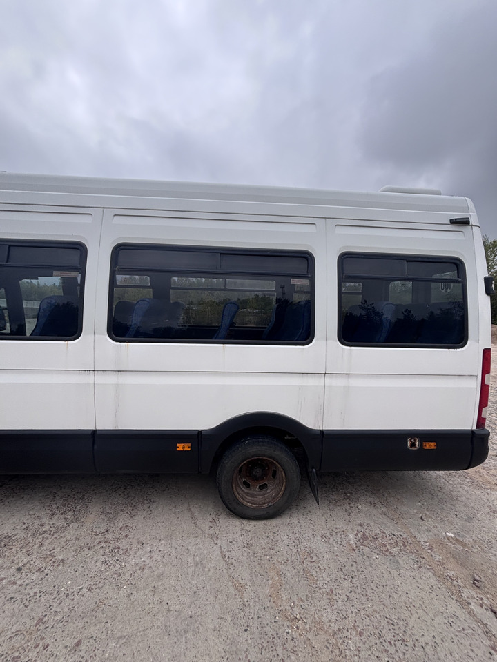 حافلة صغيرة, ميكروباص IVECO Daily: صورة 8