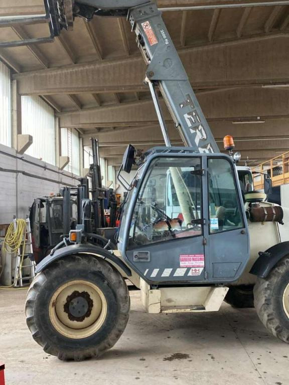 Terex 357 - آلة رفع ونقل تلسكوبية: صورة 2 Terex 357 - آلة رفع ونقل تلسكوبية: صورة 2