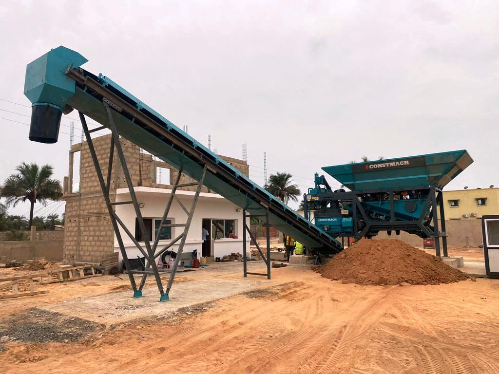 Constmach Petite Centrale à Béton Mobile 45 m³/h - آلة الخرسانة: صورة 2 Constmach Petite Centrale à Béton Mobile 45 m³/h - آلة الخرسانة: صورة 2