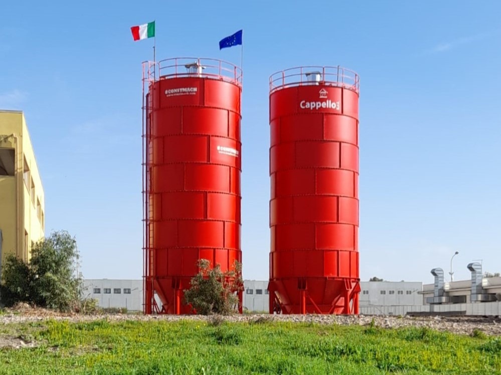 Constmach Silo à Ciment d'une Capacité de 300 Tonnes - خزان الأسمنت: صورة 1 Constmach Silo à Ciment d'une Capacité de 300 Tonnes - خزان الأسمنت: صورة 1
