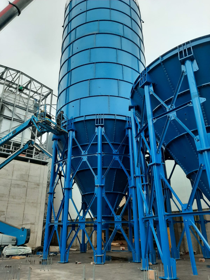 Constmach Zement Silo mit 3000 Tonnen Kapazität - خزان الأسمنت: صورة 1 Constmach Zement Silo mit 3000 Tonnen Kapazität - خزان الأسمنت: صورة 1