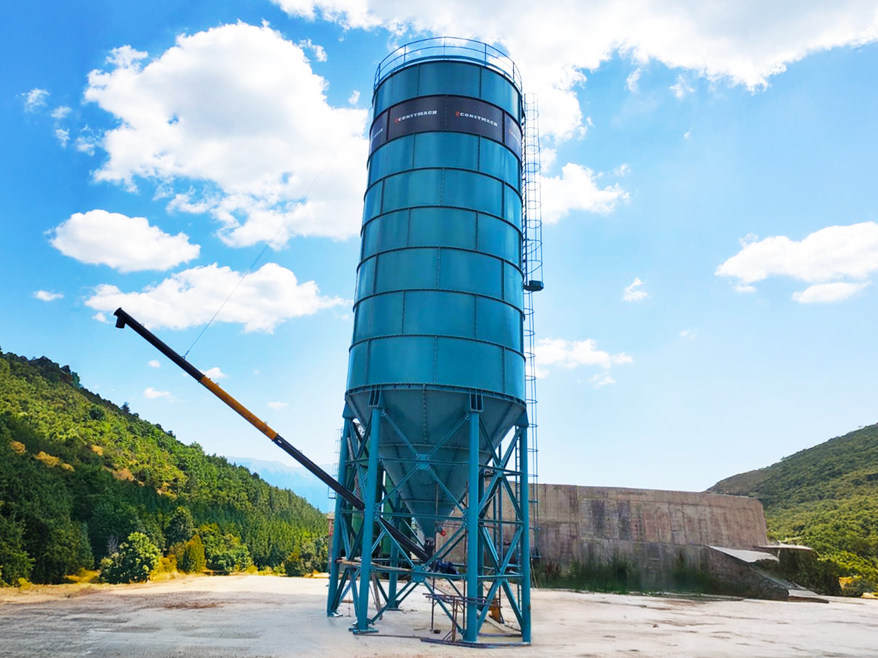 Constmach Zement Silo mit 500 Tonnen Kapazität - خزان الأسمنت: صورة 1 Constmach Zement Silo mit 500 Tonnen Kapazität - خزان الأسمنت: صورة 1