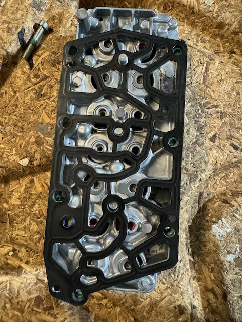 ZF Ventilblock TRAXON Getriebe 0501330550 - علبة التروس و قطع الغيار - شاحنة: صورة 5 ZF Ventilblock TRAXON Getriebe 0501330550 - علبة التروس و قطع الغيار - شاحنة: صورة 5