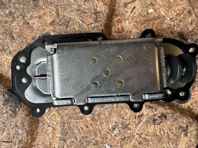 ZF Wählaktuator Getriebe 0501328597 - علبة التروس و قطع الغيار - شاحنة: صورة 2 ZF Wählaktuator Getriebe 0501328597 - علبة التروس و قطع الغيار - شاحنة: صورة 2