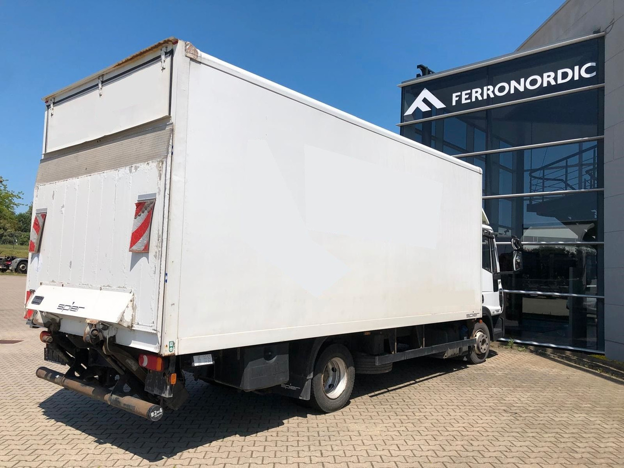 Iveco 75 E 190 Koffer*LBW*Schalter*Blatt/Luft*Klima - شاحنة بصندوق مغلق: صورة 3 Iveco 75 E 190 Koffer*LBW*Schalter*Blatt/Luft*Klima - شاحنة بصندوق مغلق: صورة 3