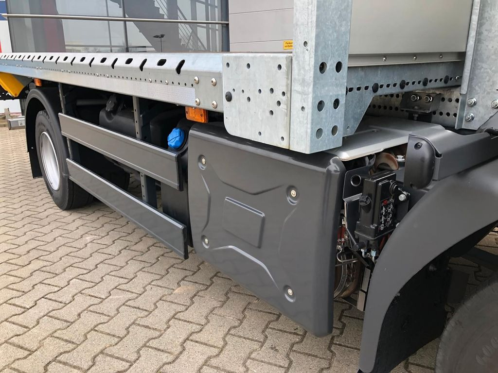 Renault D 10.210 Klima*PTO*Motor Bremse*Blatt Federung Renault D10.210 Klima*2PTO*Motor Bremse*Blatt*Auch Miete - شاحنات مسطحة: صورة 5 Renault D 10.210 Klima*PTO*Motor Bremse*Blatt Federung Renault D10.210 Klima*2PTO*Motor Bremse*Blatt*Auch Miete - شاحنات مسطحة: صورة 5