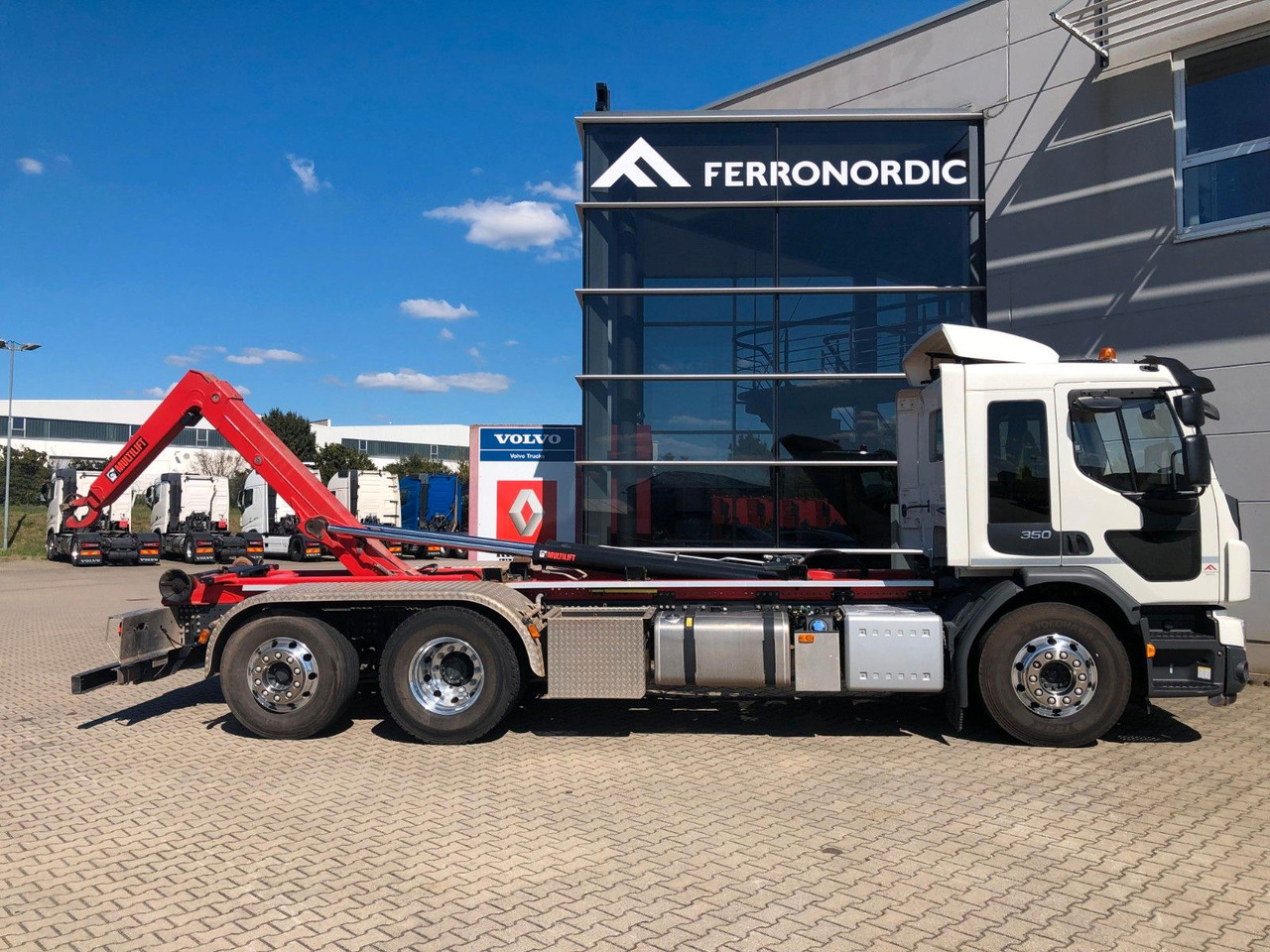 Volvo FE 350 6x2 Lenkachse*Alufelgen*HIAB*AHK*Klima - شاحنة برافعة خطافية: صورة 5 Volvo FE 350 6x2 Lenkachse*Alufelgen*HIAB*AHK*Klima - شاحنة برافعة خطافية: صورة 5