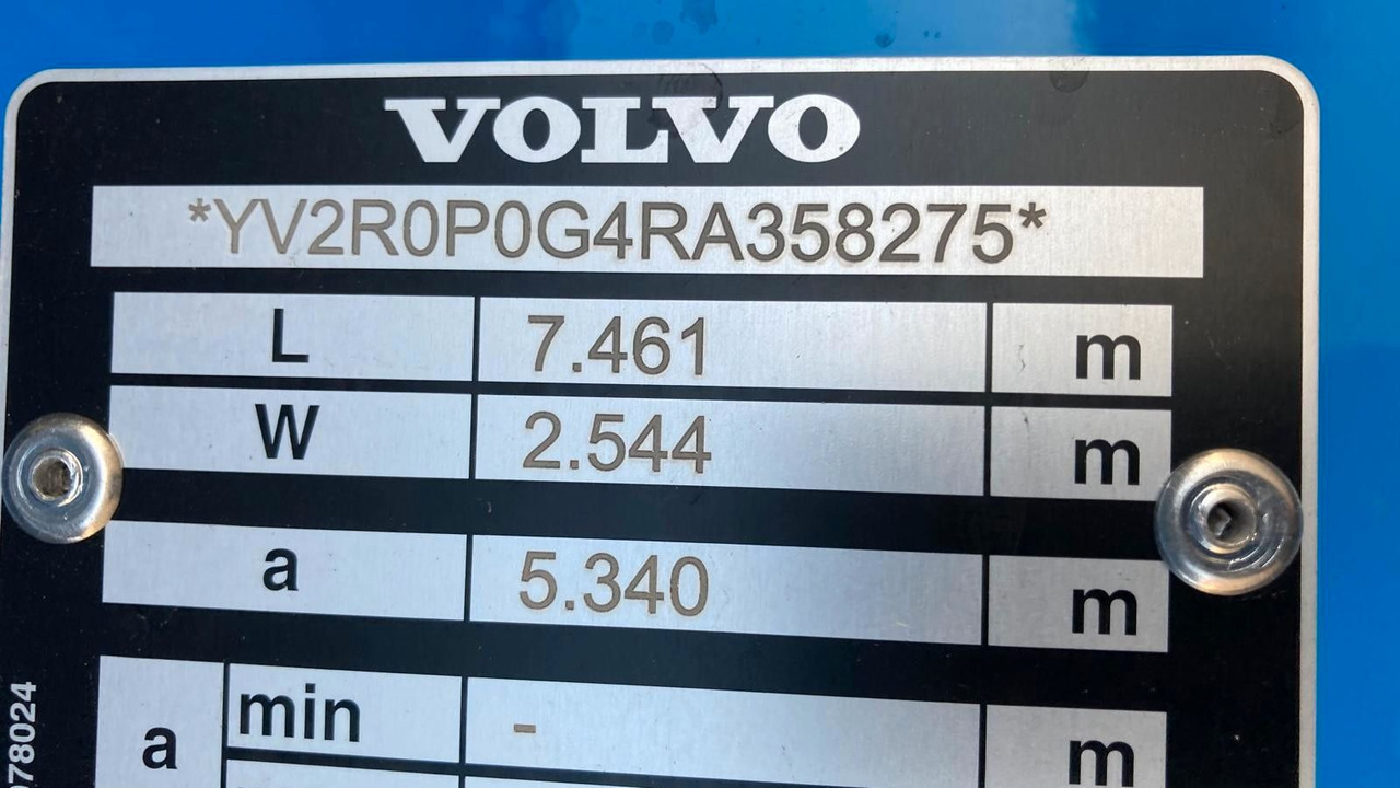 مقطورة السحب للبيع  Volvo FH16 750 XL 8x4 Tridem*100T*Kriechgänge*Retarder Volvo FH16 750 XL 8x4 Tridem*100T*Kriechgänge*Retarder: صورة 27