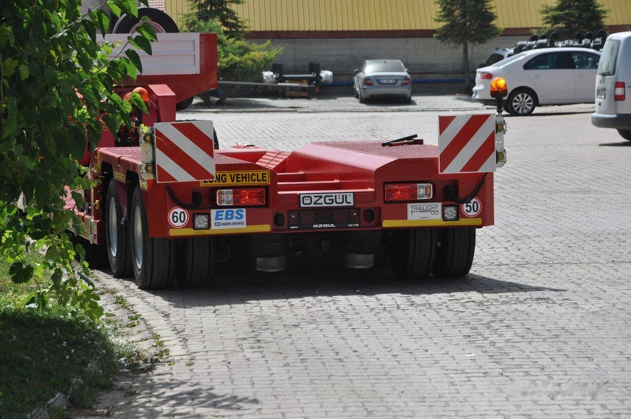 Özgül 2 AXLE LOW LOADER - نصف مقطورة بلودر منخفض: صورة 3 Özgül 2 AXLE LOW LOADER - نصف مقطورة بلودر منخفض: صورة 3