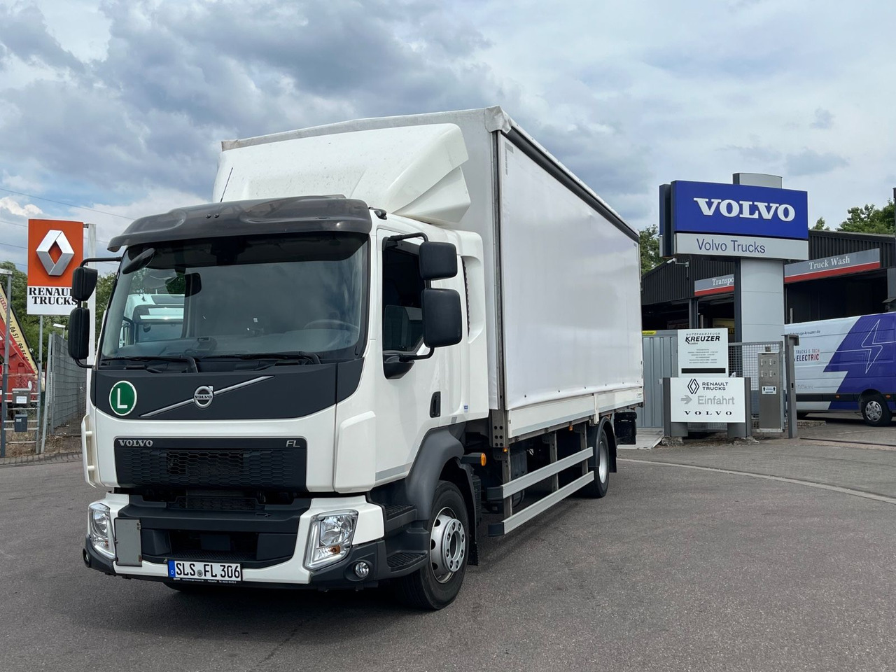 Volvo FL 14.245 Junghanns Schiebeplane LBW - شاحنة ذات ستائر جانبية: صورة 1 Volvo FL 14.245 Junghanns Schiebeplane LBW - شاحنة ذات ستائر جانبية: صورة 1